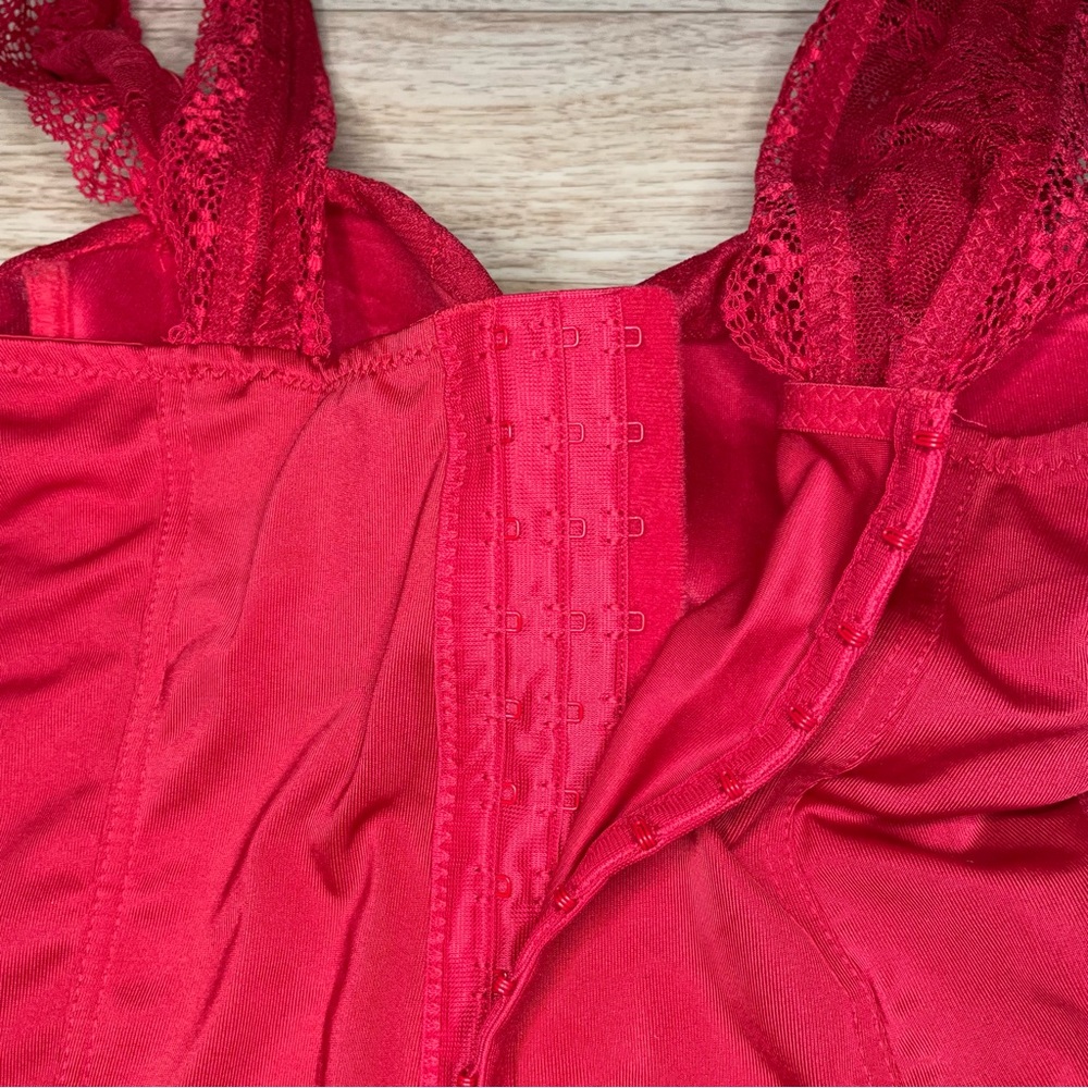 Small Red Lace Corset Top - Picture 7 of 9
